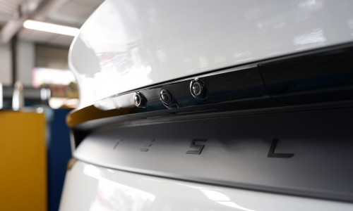 DOD T-ONE PLUS 特斯拉電子後視鏡選購重點｜煥新Y車主常見視野問題與避免技巧一次看懂